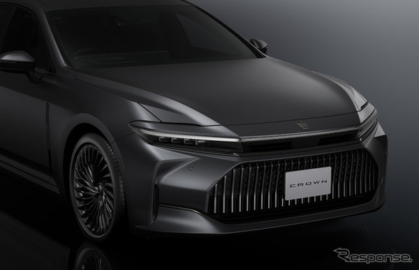 トヨタ クラウン Z “THE LIMITED-MATTE METAL”
