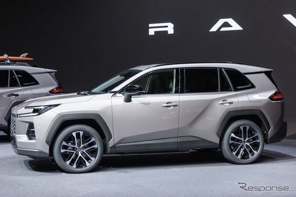 トヨタ RAV4 新型：CORE