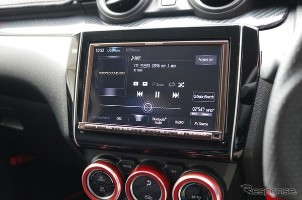 ダイヤトーンサウンドナビはこれまで歴代の3モデルを使って来たオーナー。現在はNR-MZ300PREMIをメインユニットに用いる。