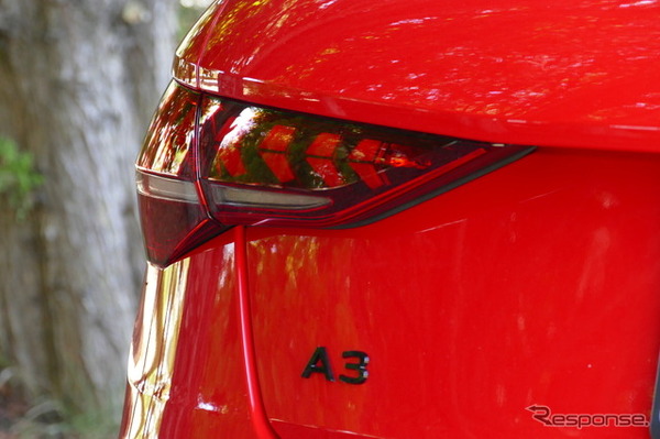 アウディA3 Sportback 30 TFSI S Line