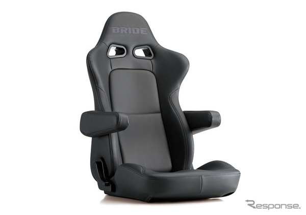 EUROSTERⅡ CRUZ・タフレザーブラック(E54TSR)+別売 有段式アームレスト（P63ARR／P64ARR）