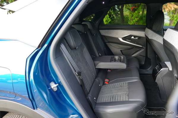プジョー3008 GT HYBRID アルカンターラパッケージ