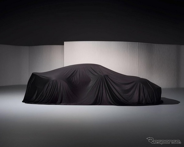 ポルシェが新型車を予告