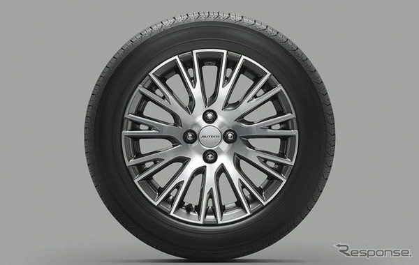 日産『ノート』の「AUTECH LINE」