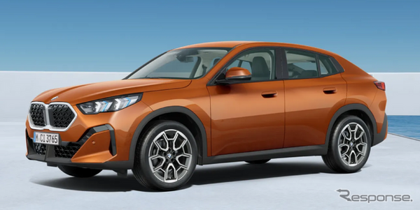 BMW X2 新型の「xDrive20d」（欧州仕様）