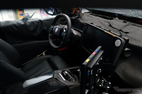 BMW iX5 次世代型のプロトタイプ
