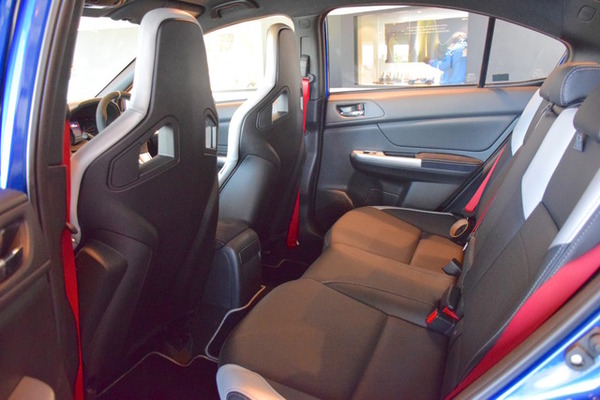 スバル WRX STI S207 NBR CHALLENGE PACKAGE