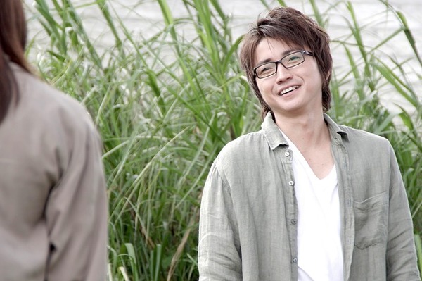“メガネ男子”藤原竜也／『僕だけがいない街』-(C)2016 映画「僕だけがいない街」製作委員会