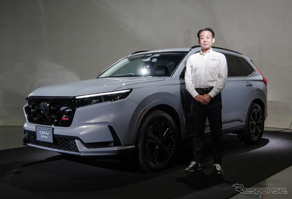 ホンダ CR-V 新型と開発責任者の佐藤英資氏