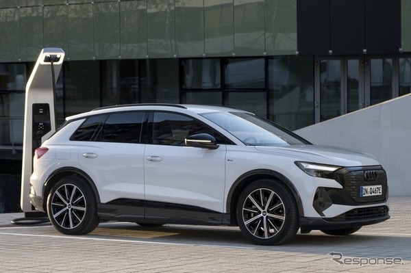 アウディ Q4 e-tron 現行