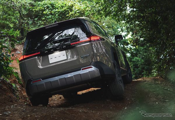 トヨタ RAV4 新型（Adventure）