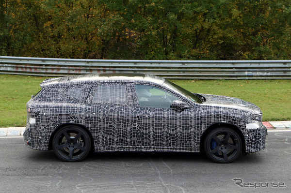 BMW iX3 M のプロトタイプ