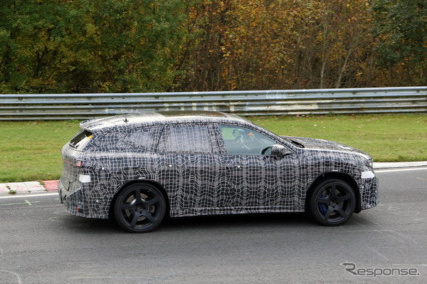 BMW iX3 M のプロトタイプ