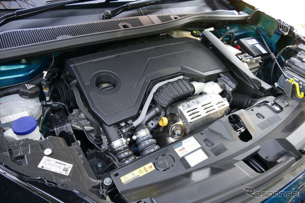 プジョー 2008 GT Hybrid