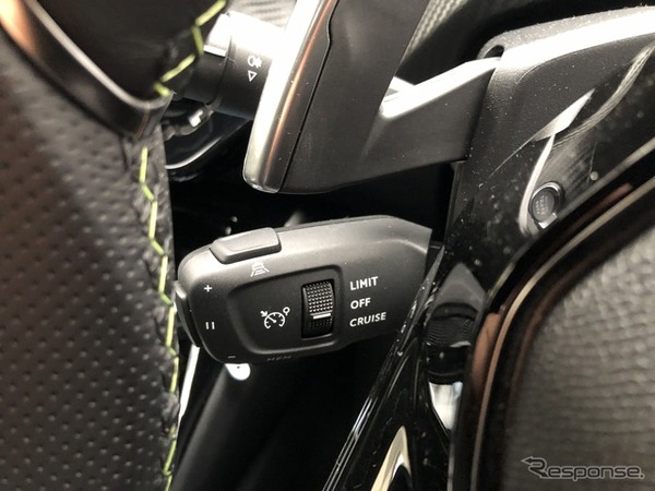 プジョー 2008 GT Hybrid
