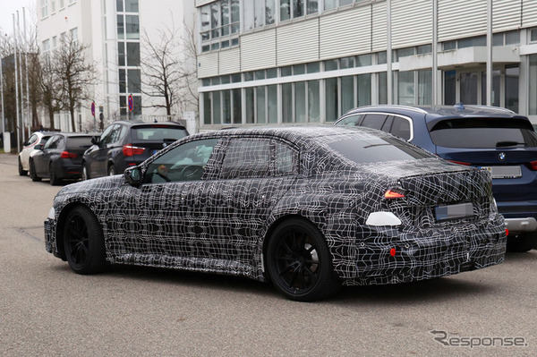 BMW M3 EV プロトタイプ