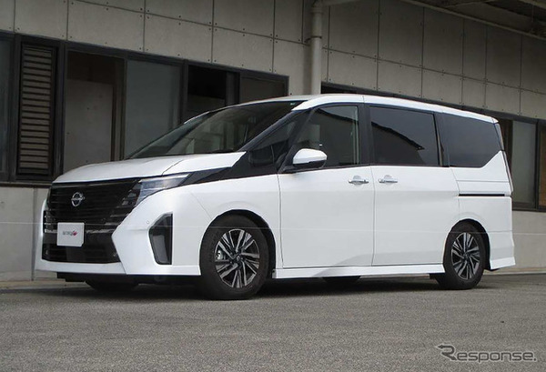 タナベ サステックプロZT40　日産・セレナe-POWER装着例（推奨ダウン量：フロント 40mmダウン / リア 50mmダウン）