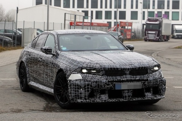 BMW M5 改良新型のプロトタイプ