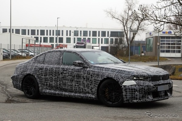 BMW M5 改良新型のプロトタイプ