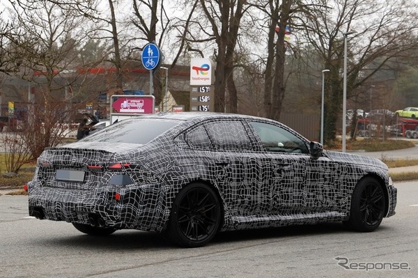 BMW M5 改良新型のプロトタイプ
