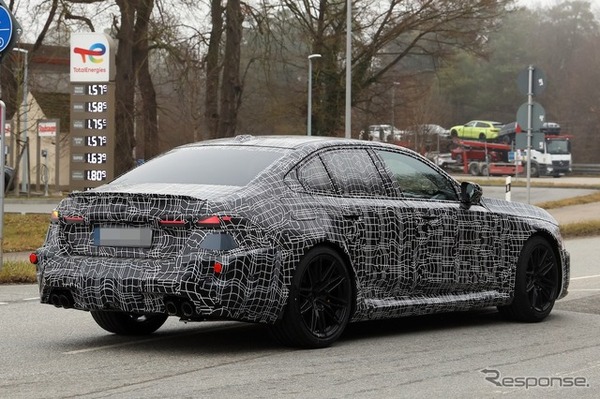 BMW M5 改良新型のプロトタイプ