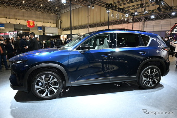 マツダ CX-5 新型（ネイビーブルーマイカ）東京オートサロン2026