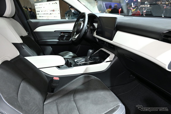 マツダ CX-5 新型（ネイビーブルーマイカ）東京オートサロン2026