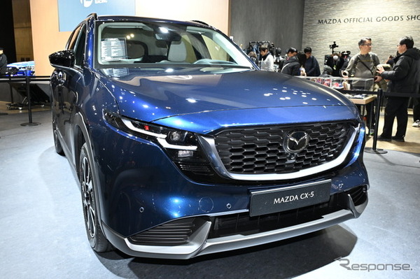 マツダ CX-5 新型（ネイビーブルーマイカ）東京オートサロン2026