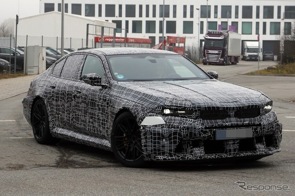 BMW M5 改良新型のプロトタイプ