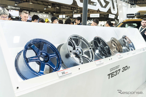RAYSブース…東京オートサロン2026