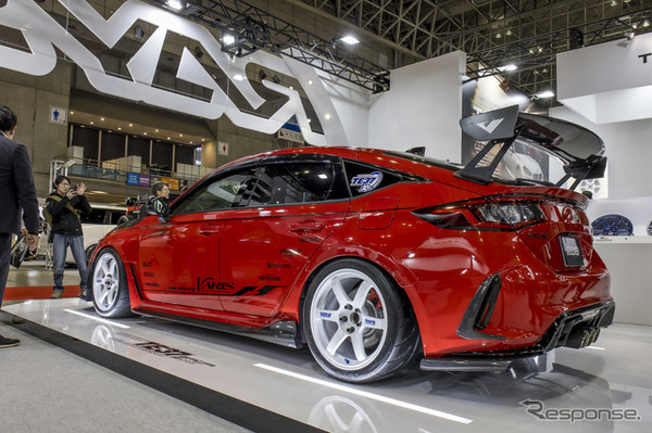 RAYSブース…東京オートサロン2026