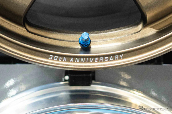 RAYSブース…東京オートサロン2026