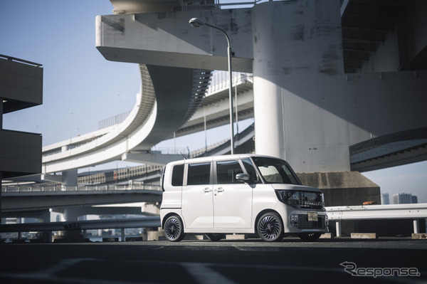 日産『ルークス AUTECH LINE』