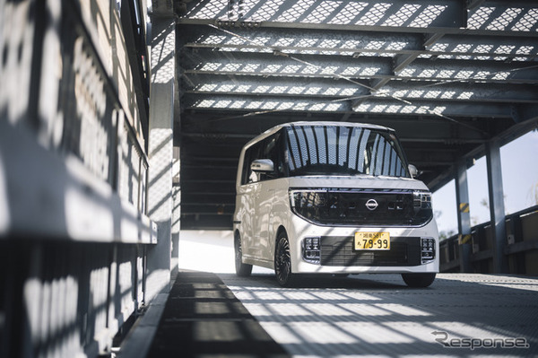 日産『ルークス AUTECH LINE』