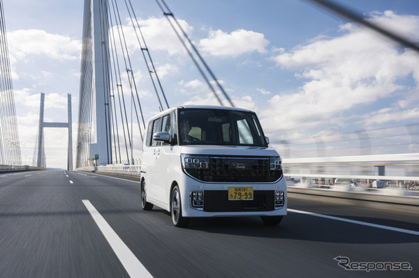 日産『ルークス AUTECH LINE』