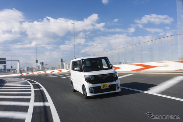 日産『ルークス AUTECH LINE』
