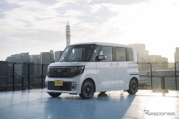日産『ルークス AUTECH LINE』
