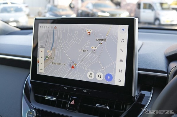 高音質な音楽再生を求める場合はDAPを用いるが、普段使いでは操作性を考えて純正オーディオも併用している。