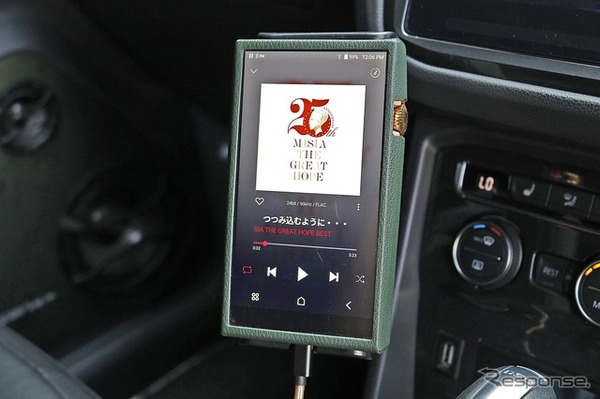 高音質システムに似つかわしい音楽プレイヤーとしてDAPにはA&KのSP2000をチョイスする。