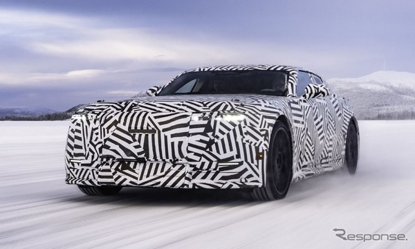 ジャガーのフル電動の4ドアGTのプロトタイプ