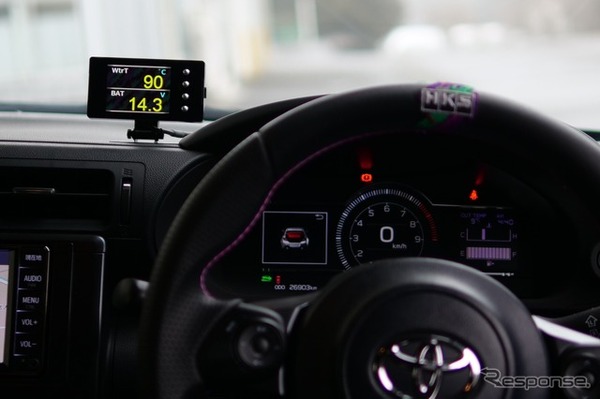 HKSのCAN通信対応マルチメーター「CAN SMART METER」