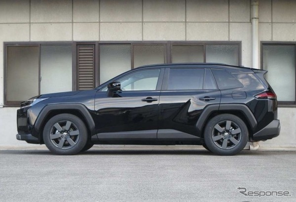 タナベ サステックNF210　トヨタ・RAV4装着例（フロント：23mmダウン / リア：23mmダウン）