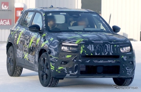 ジープ アベンジャー 改良新型のプロトタイプ