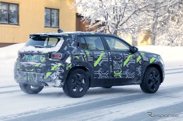 ジープ アベンジャー 改良新型のプロトタイプ