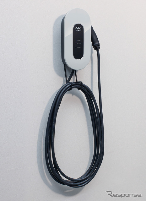 トヨタ6kW充電器