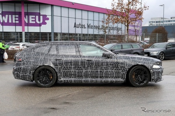 BMW M5ツーリング 新型のプロトタイプ