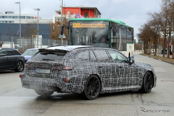 BMW M5ツーリング 新型のプロトタイプ