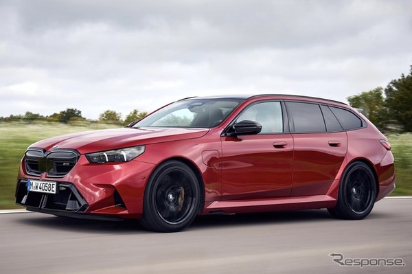 BMW M5ツーリング 現行