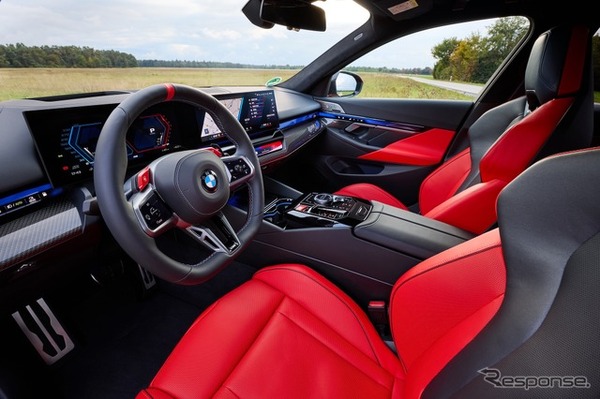 BMW M5ツーリング 現行