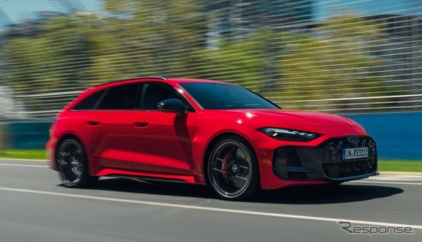 アウディRS 5 アバント新型